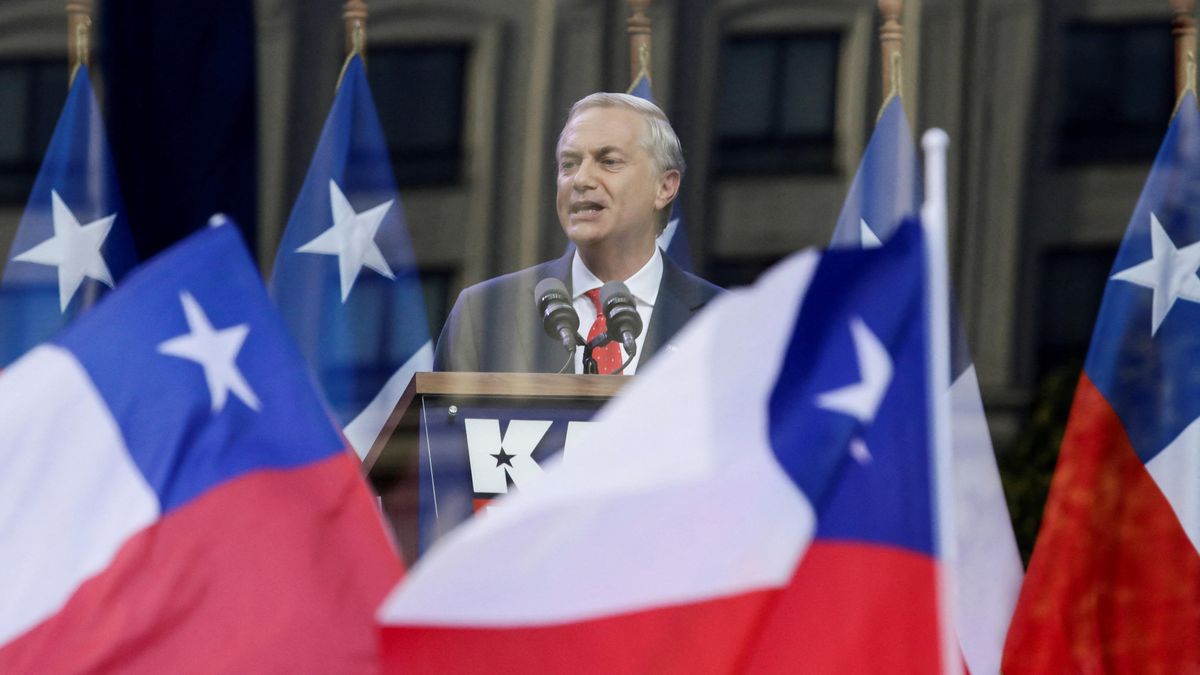 Chile míří ke zvolení nejpravicovějšího prezidenta od časů Pinocheta